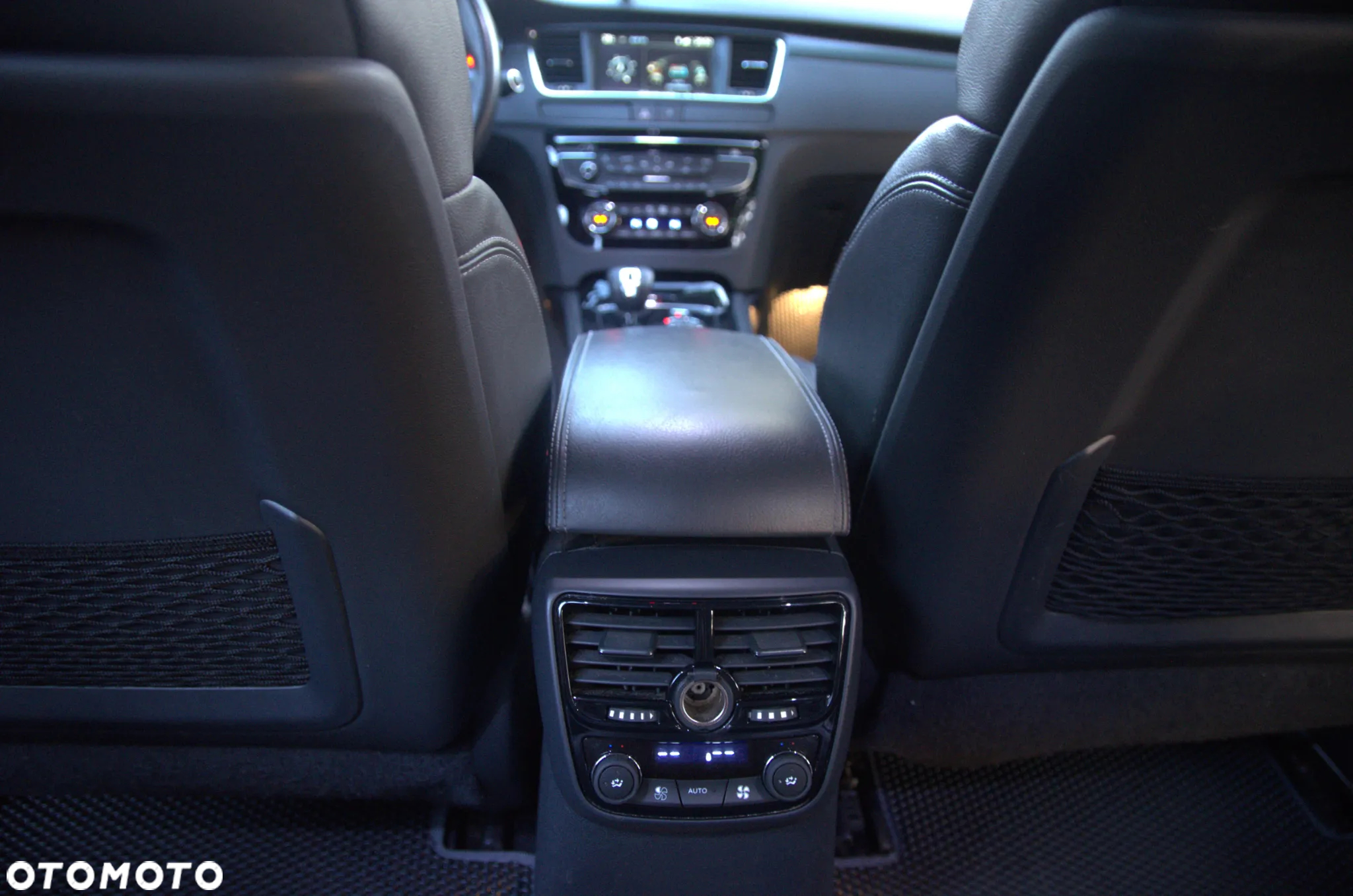 Peugeot 508 RXH 2.0 HDi HYbrid4 - 15
