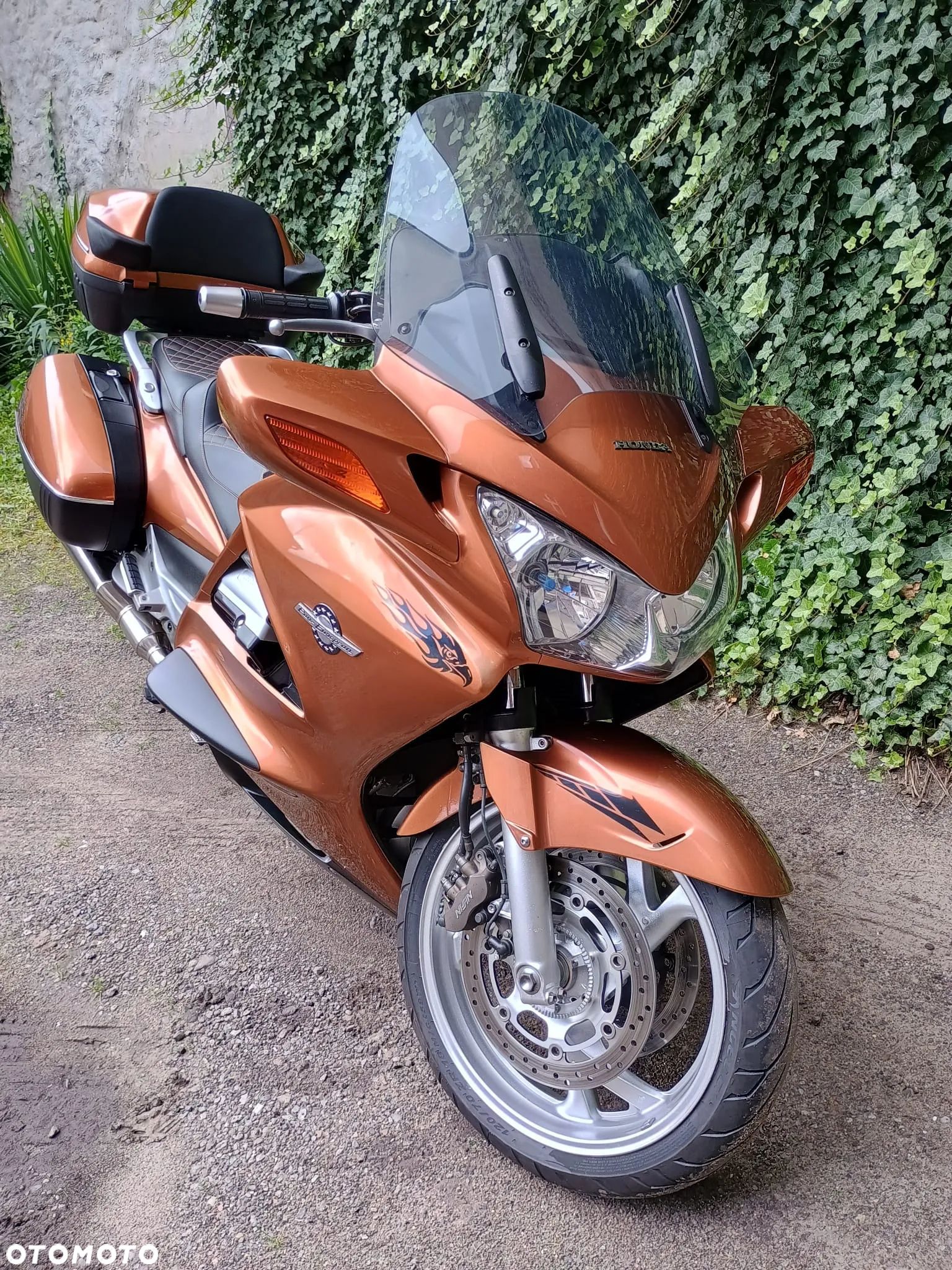 Honda ST - 1