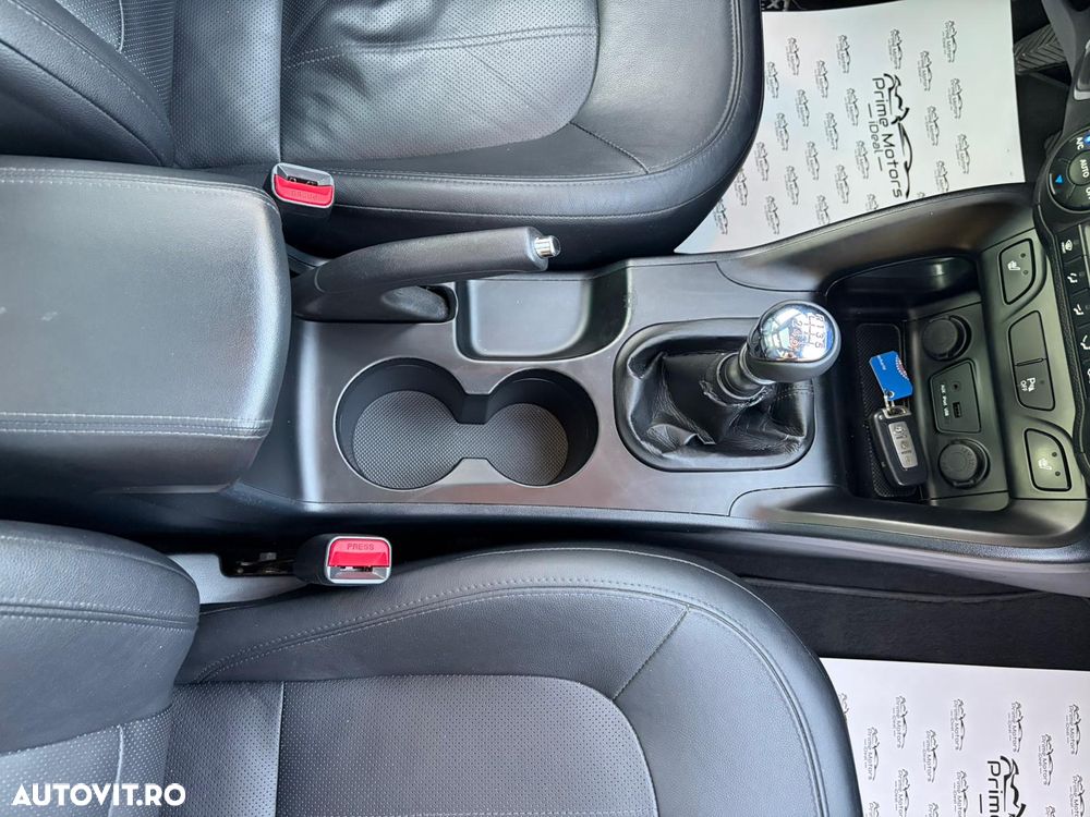 Hyundai ix35 2.0 CRDI 4WD Premium - 25