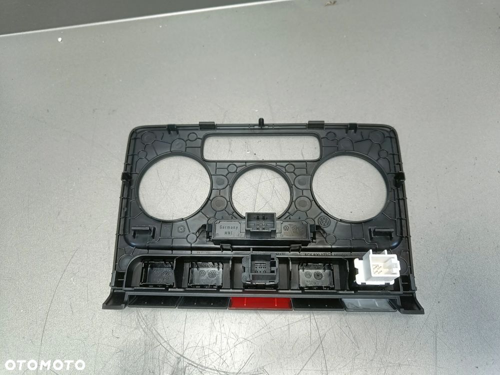 Ramka panelu klimatyzacji VW Beetle II 5C Dekor osłona 5C5820073E - 6