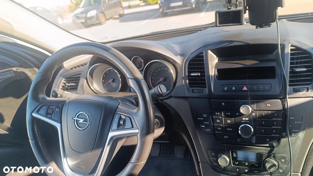 Opel Insignia 1.8 - 4