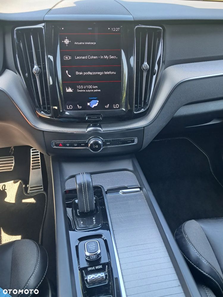 Volvo XC 60 B4 B R-Design - 12