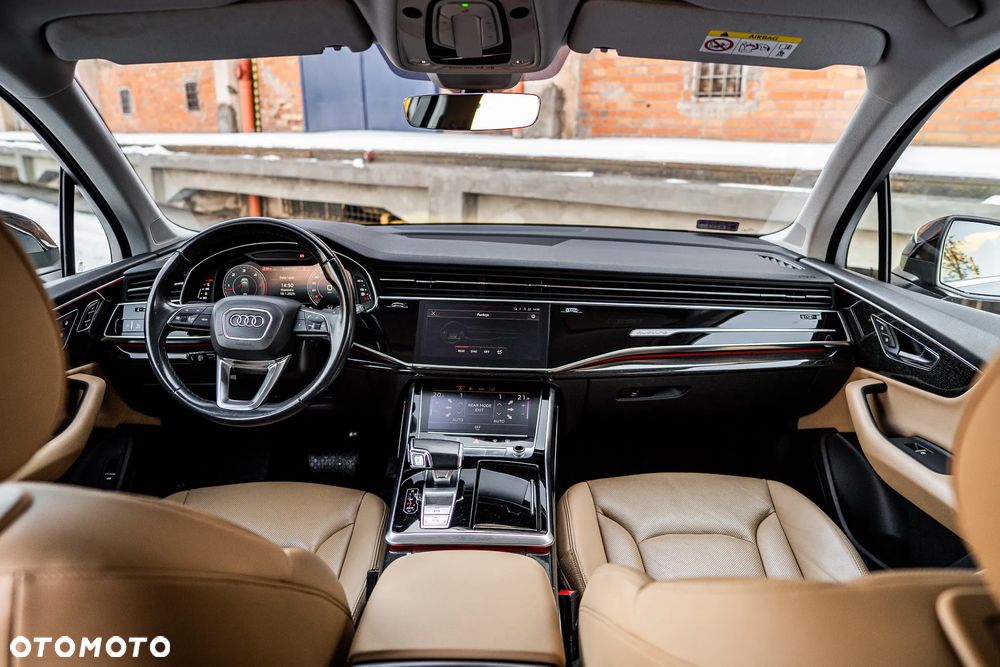 Audi Q7 - 12