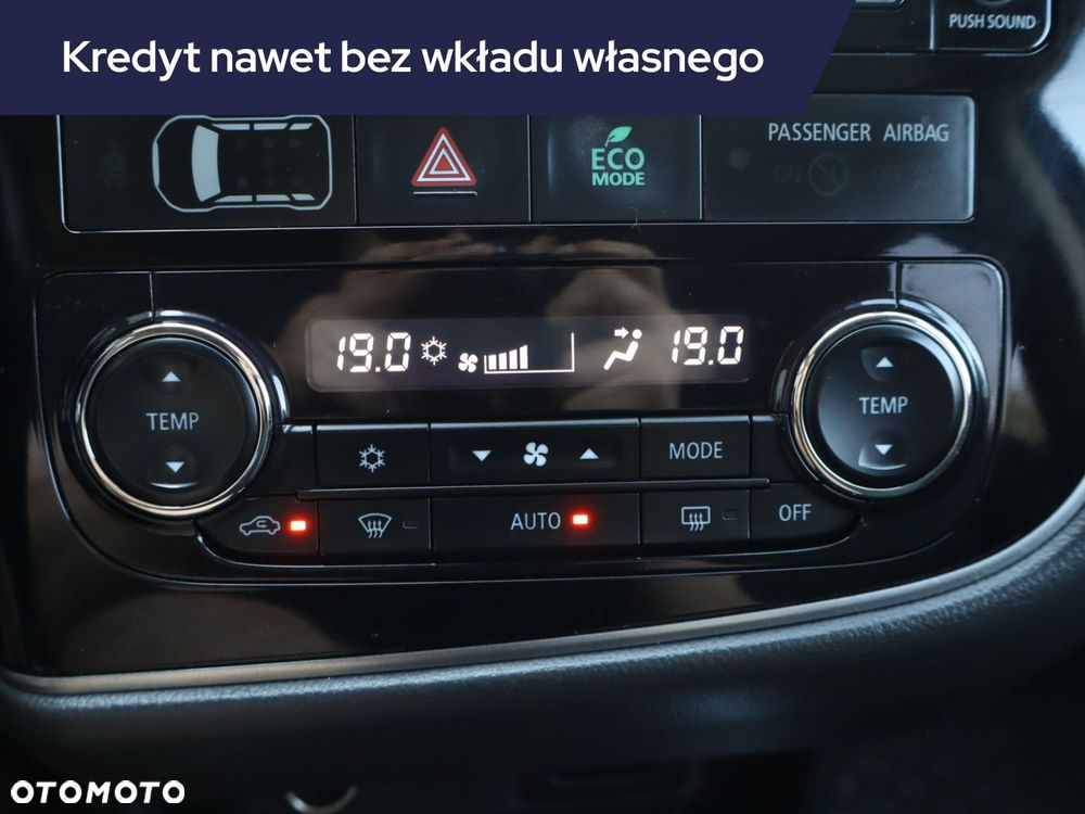 Mitsubishi Outlander - 15