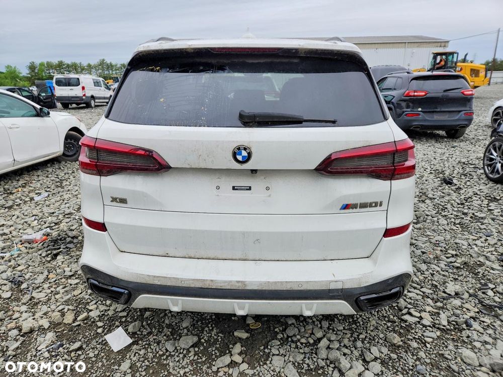 BMW X5 M50i - 6