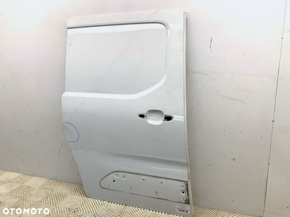 DRZWI TYŁ PRAWE PRZESUWNE - 764.00 PLN - TOYOTA PROACE CITY Nadwozie pełne/minivan 2019 - 2022 1.5 - 4