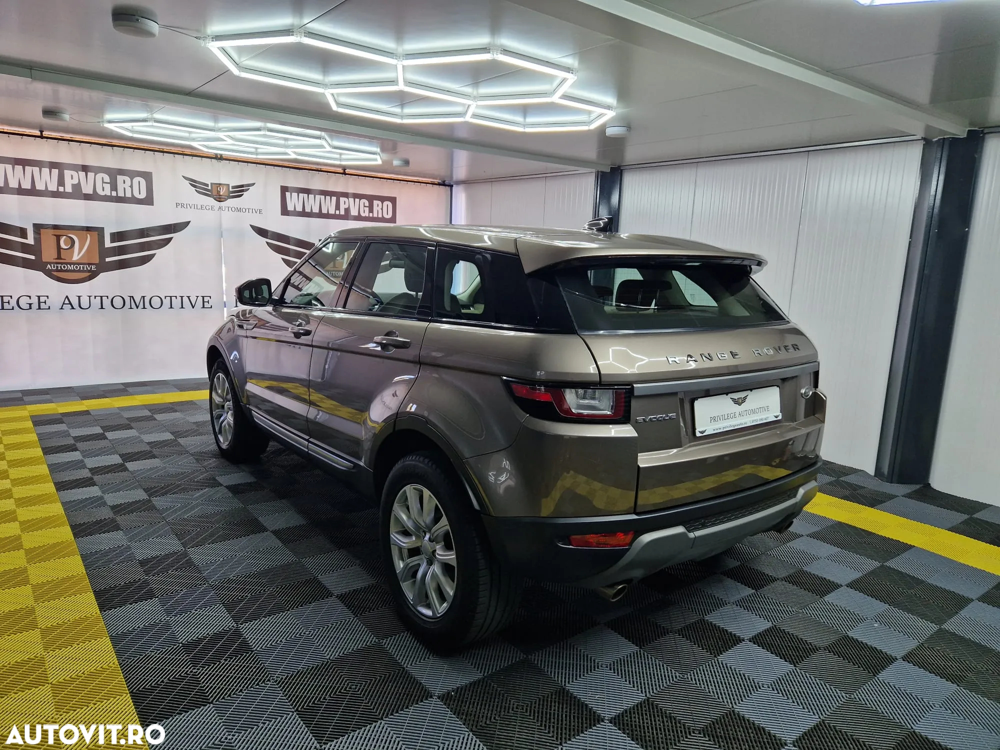 Land Rover Range Rover Evoque 2.0 D150 HSE - 6