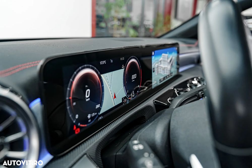 Mercedes-Benz CLA 180 7G-DCT Edition AMG Line - 32