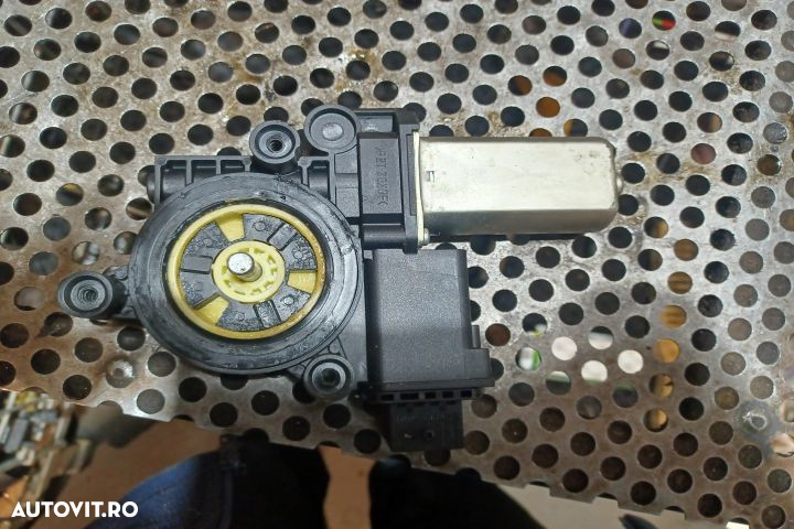 Motoras macara geam fata stanga 72017003 Opel Corsa D [2006 - 2011] H - 2