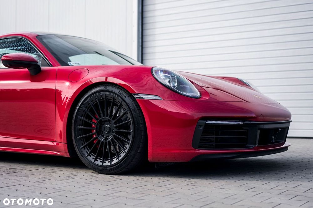 Porsche 911 Carrera 4S - 15
