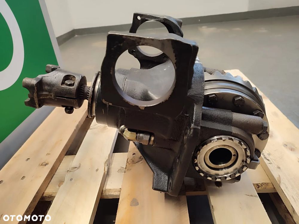 Dyferencjał  33X11  12082  Massey Ferguson 8250 - 4