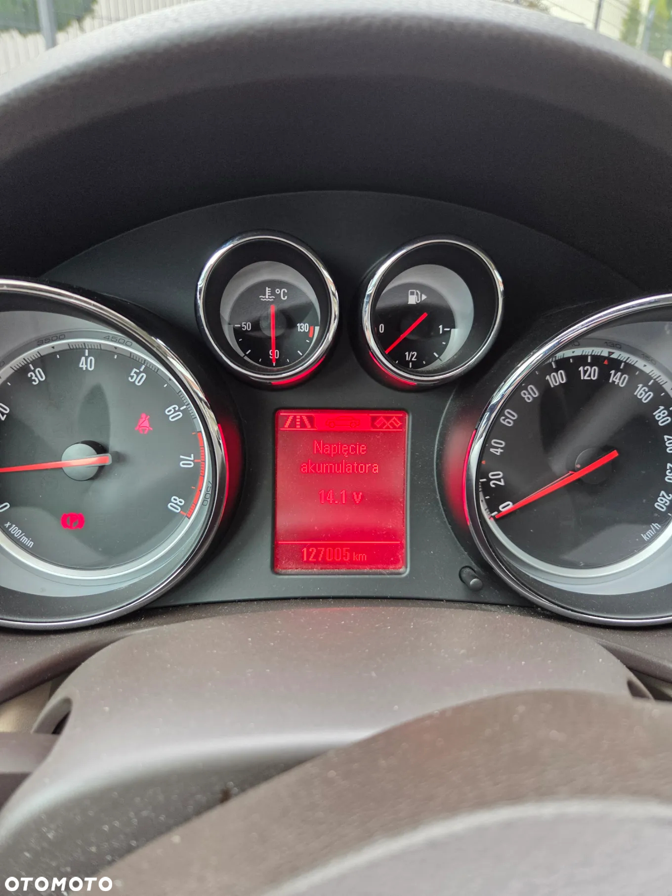 Opel Insignia 1.4 T Cosmo S&S - 23
