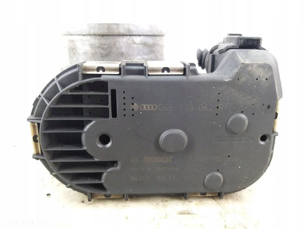 Przepustnica VW Passat B5 1996-2000 1,8 T BENZYNA 150KM BOSCH 06B133062B - 3