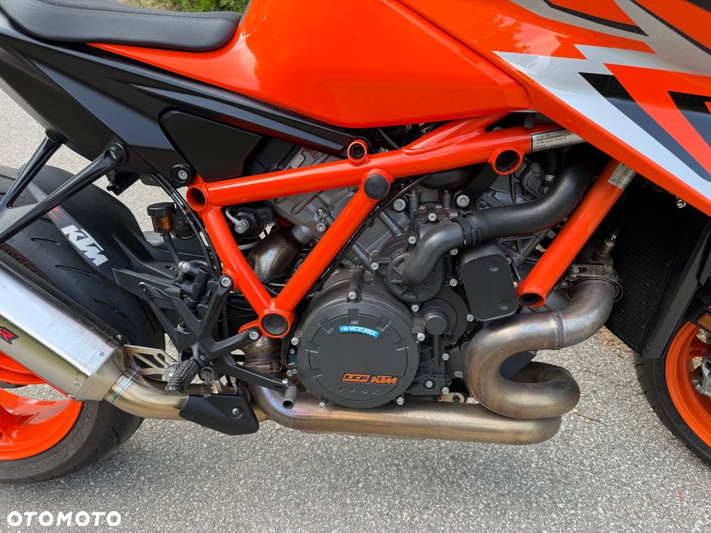 KTM Super Duke - 10