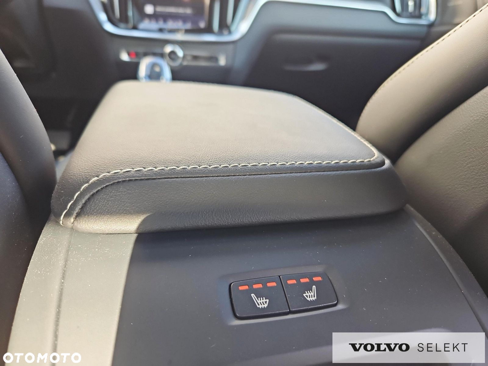 Volvo S60 B5 B AWD Plus Dark - 29