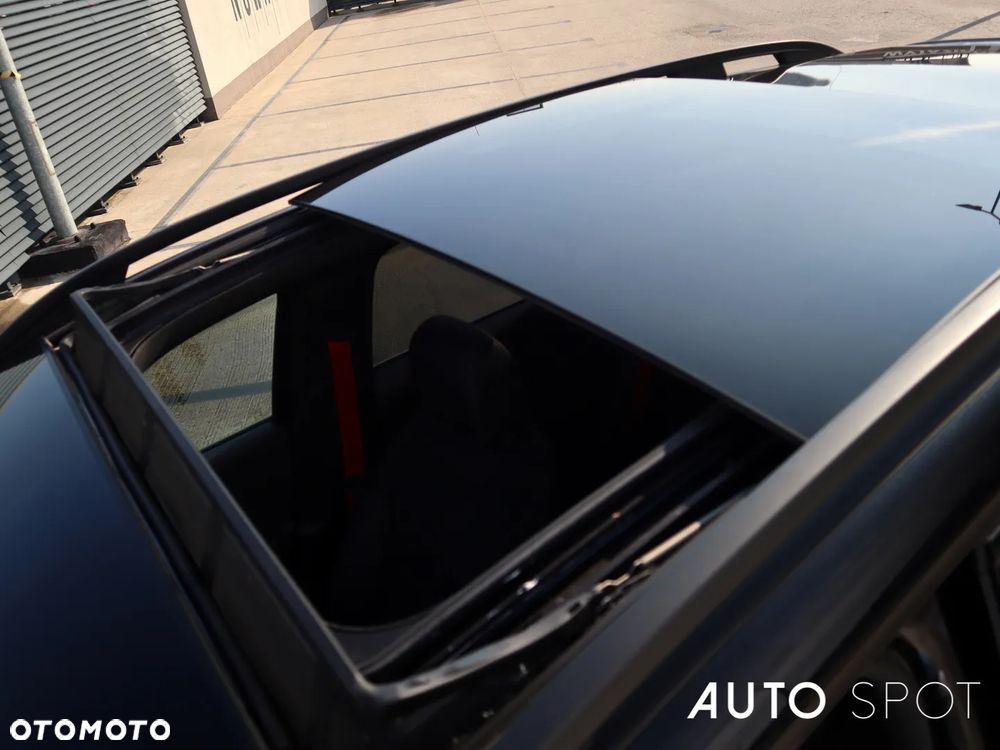 Mercedes-Benz GLB AMG 35 4-Matic - 12