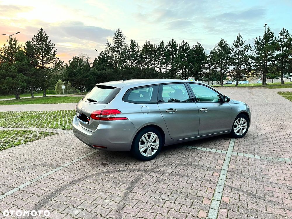 Peugeot 308 1.6 BlueHDi Allure S&S - 4