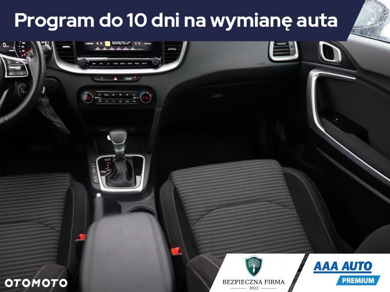 Kia Ceed - 9
