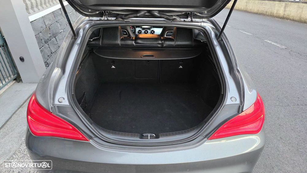 Mercedes-Benz CLA 200 d Shooting Brake AMG Line Aut. - 15