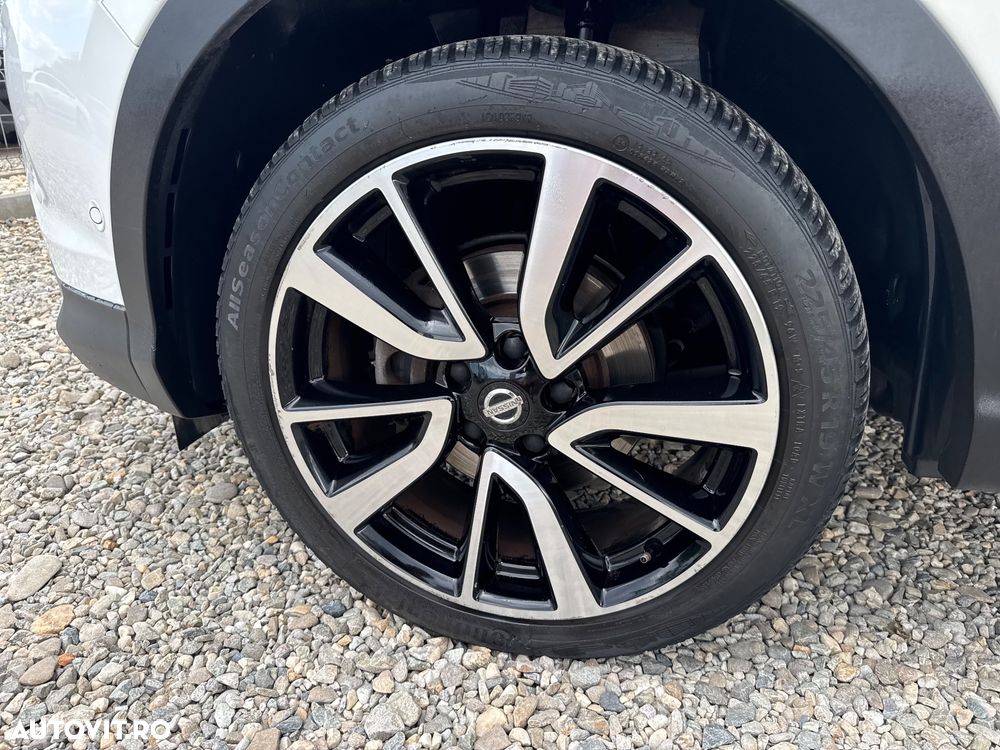 Nissan Qashqai 1.6 DIG-T TEKNA+ - 23