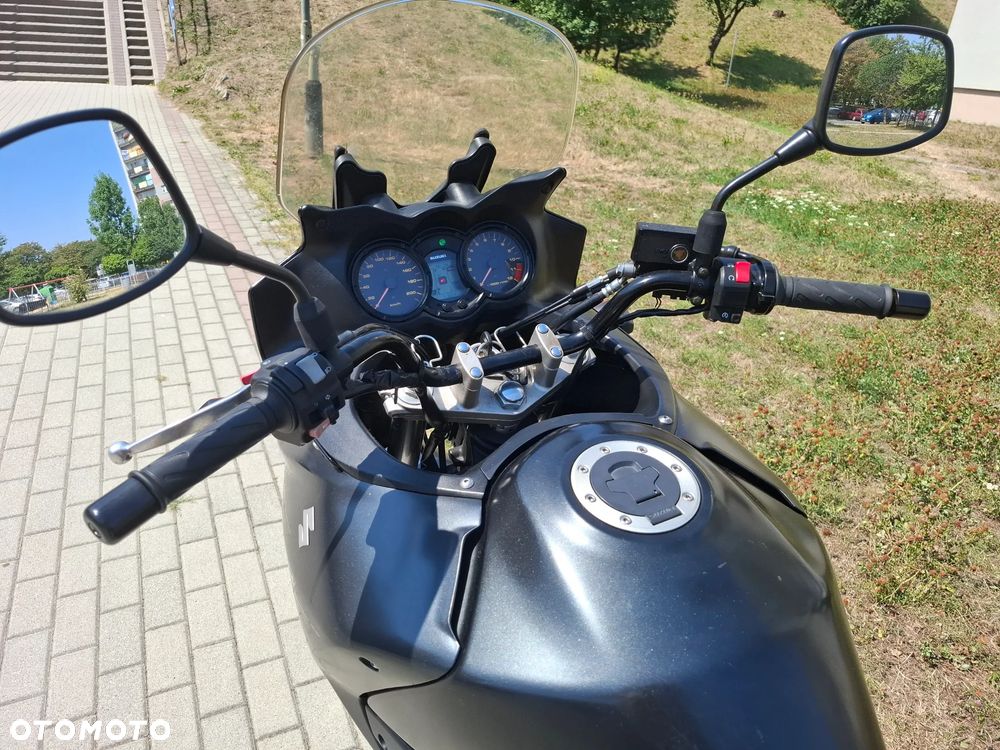 Suzuki V-STROM - 19