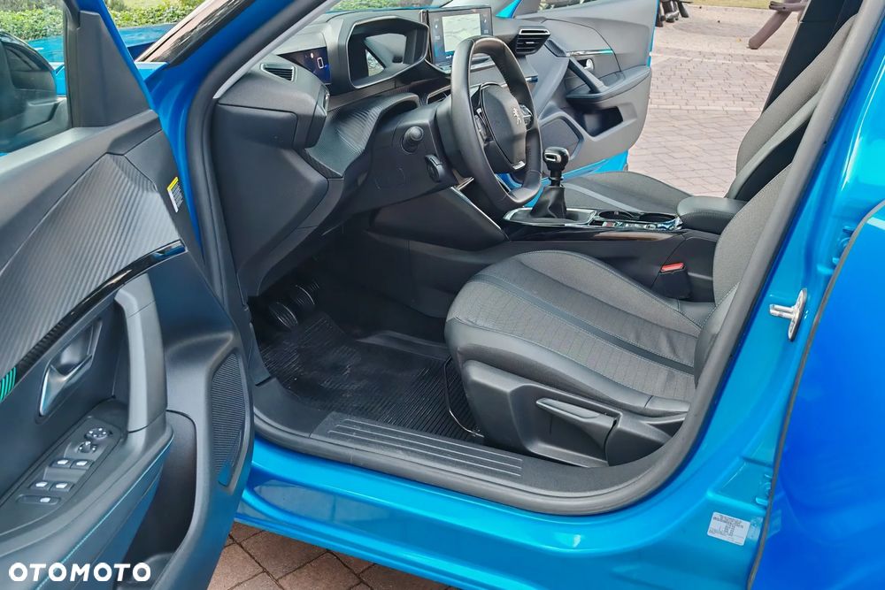 Peugeot 2008 1.2 PureTech Allure S&S - 15