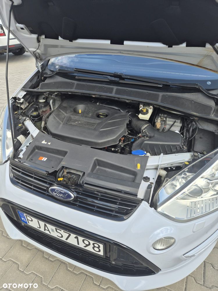 Ford S-Max - 8