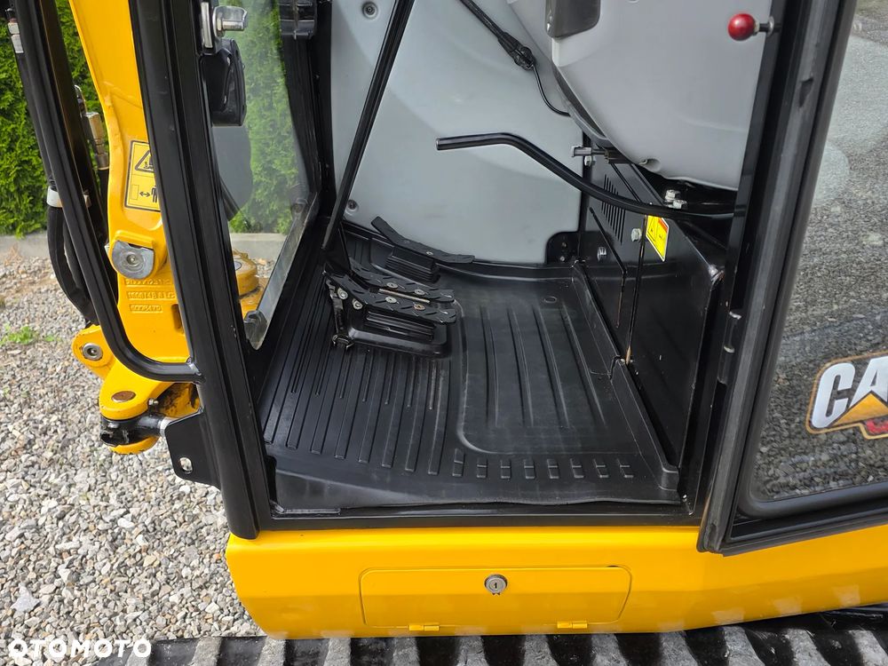 Caterpillar Cena Netto 99 999zł CAT 302.7 CR mini koparka szybkozłącze 3 łyżki piękna serwisowana 1 wł JCB sprowadzona w oryginale - 20