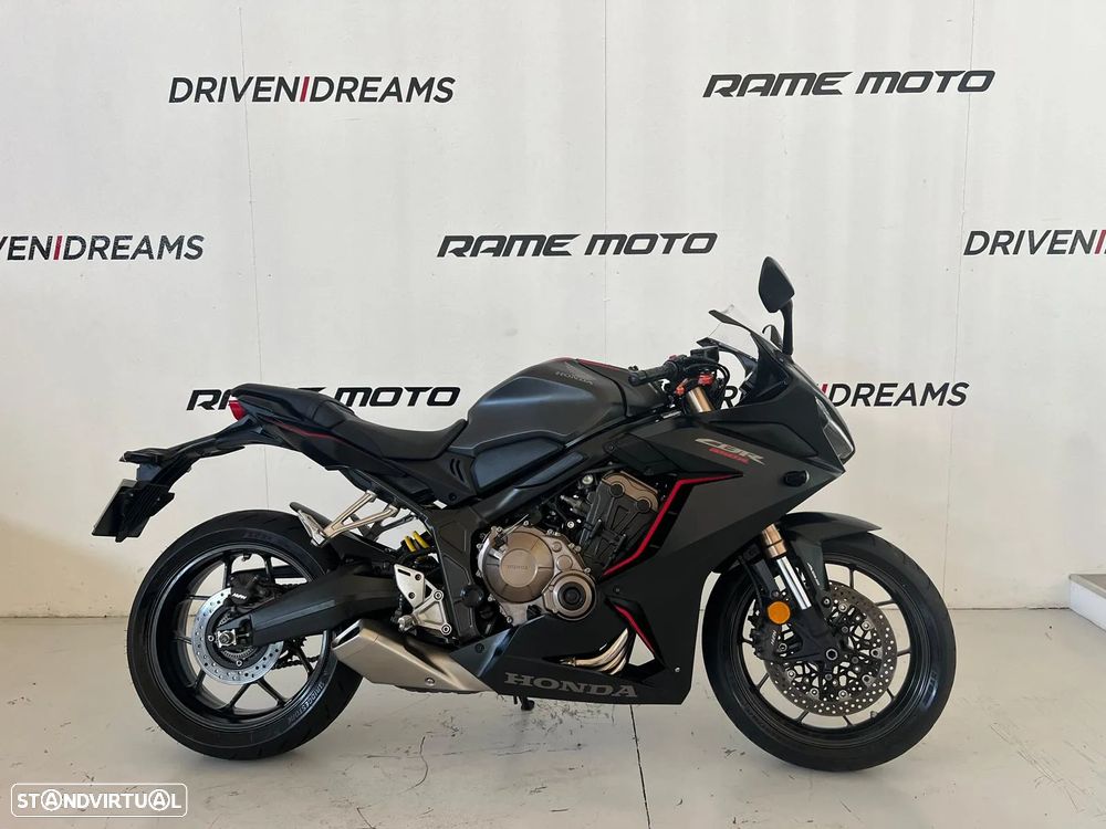 Honda CBR 650R - 1