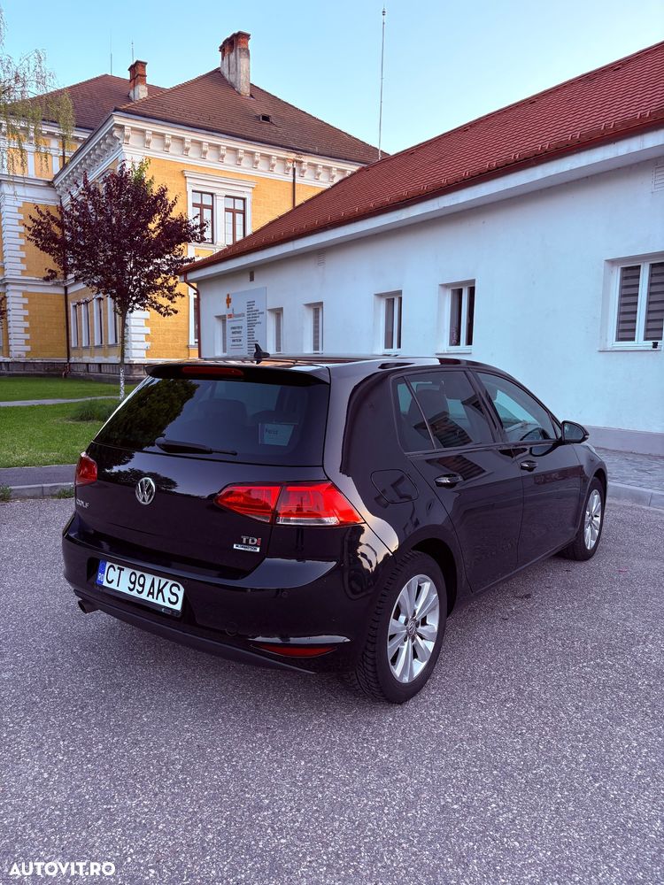 Volkswagen Golf - 3