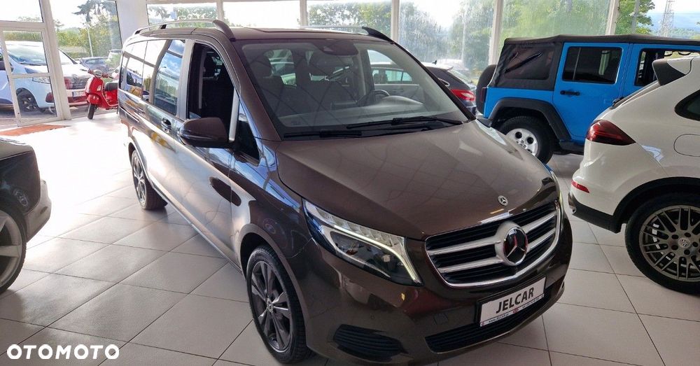 Mercedes-Benz Klasa V - 4