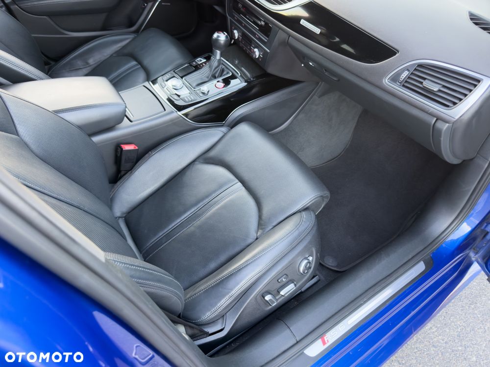 Audi RS6 - 30