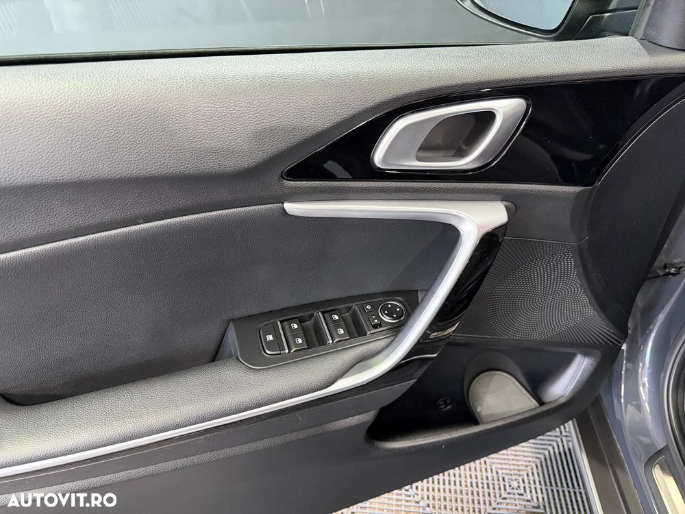 Kia XCeed 1.6 GDI 6DCT PHEV Vision - 24