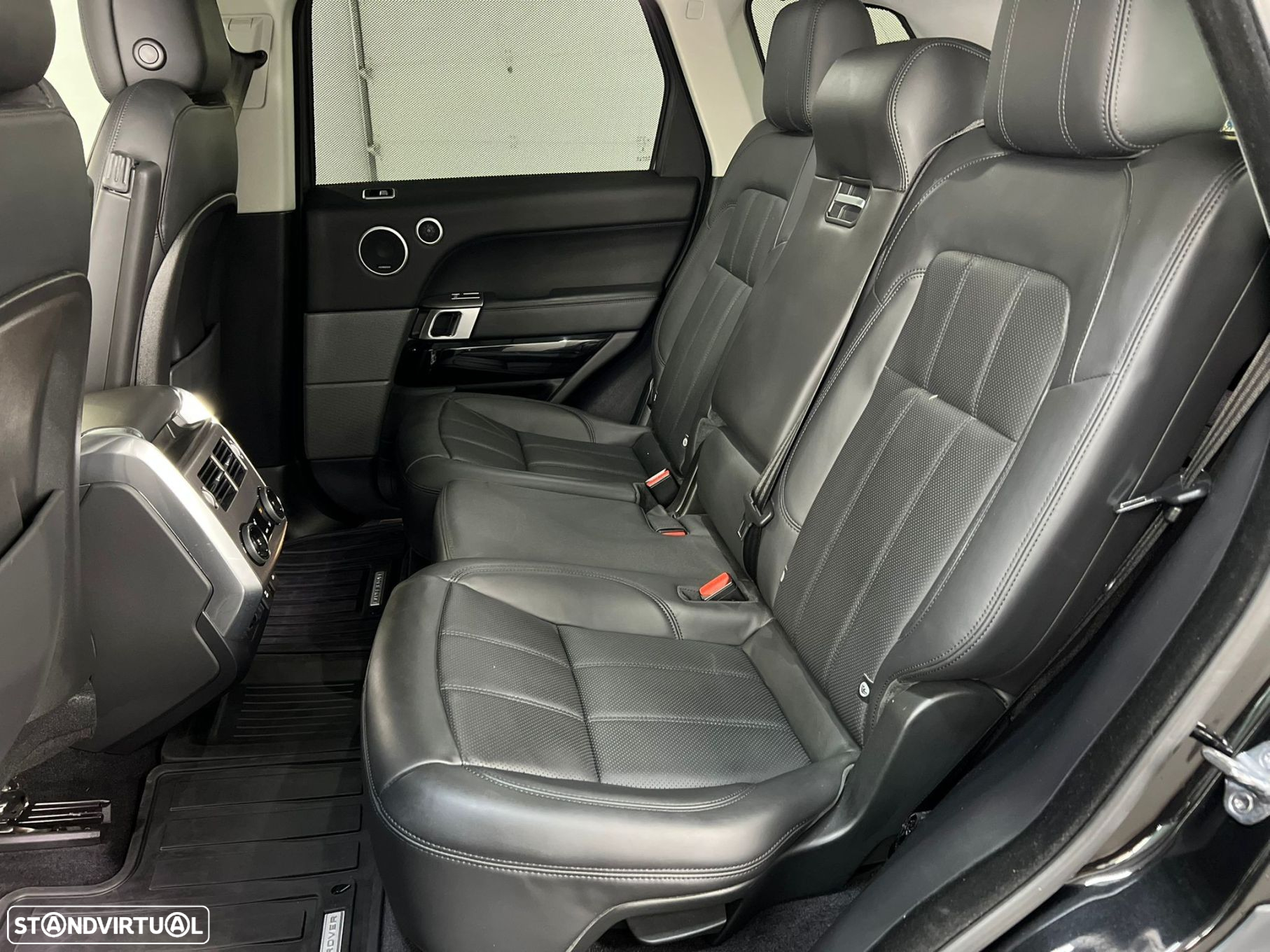 Land Rover Range Rover Sport 2.0 Si4 PHEV HSE Dynamic Stealth - 9