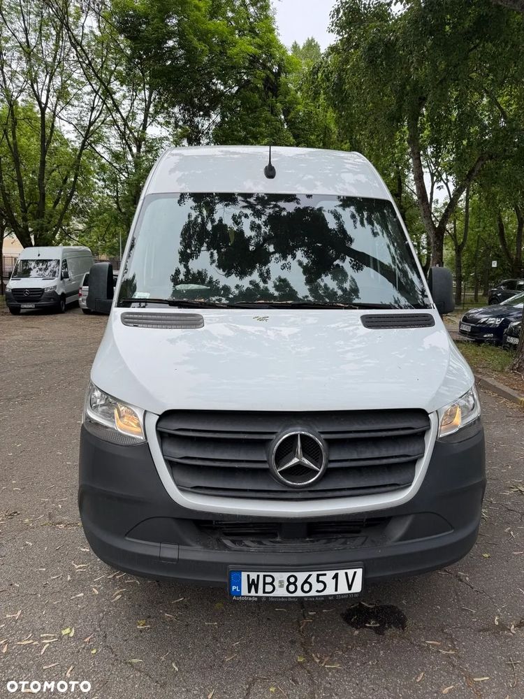 Mercedes-Benz Sprinter - 10