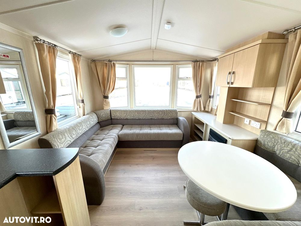 Alta Casă mobilă Swift Burgundy | Tâmplărie PVC | 9 x 3 m | 2 dormitoare și 1 baie - 2