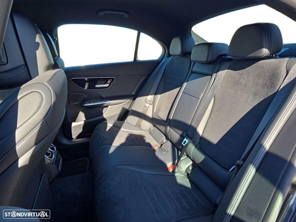 Mercedes-Benz C 300 d AMG Line - 22