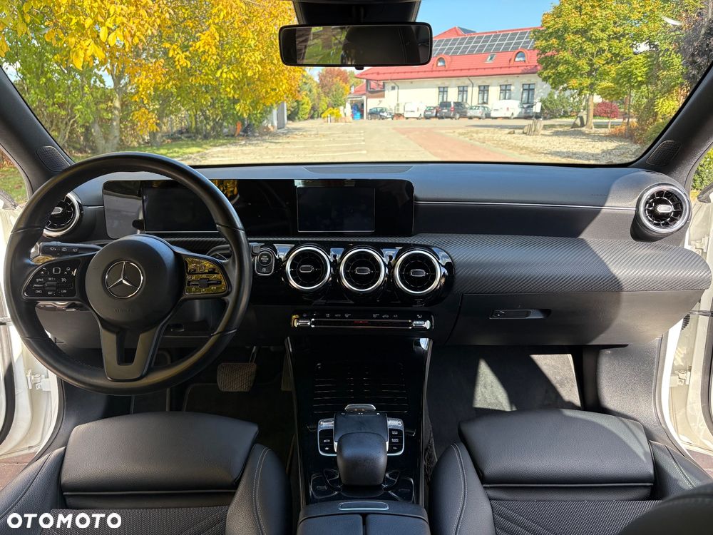 Mercedes-Benz Klasa A 180 7G-DCT - 10