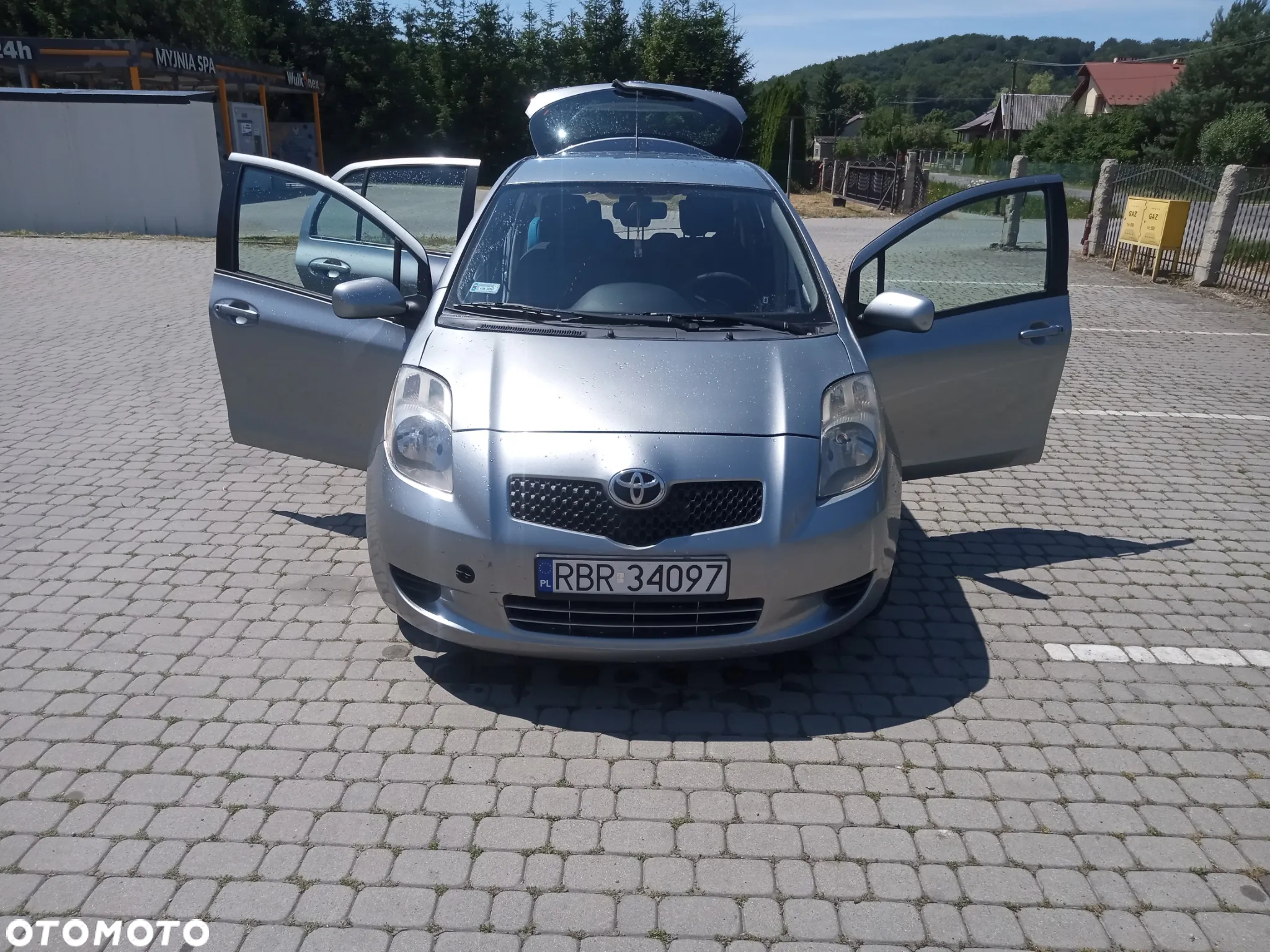 Toyota Yaris - 7