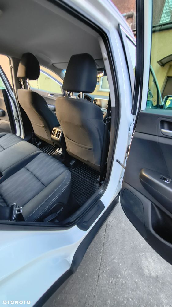 Kia Sportage 1.6 GDI L 2WD - 12