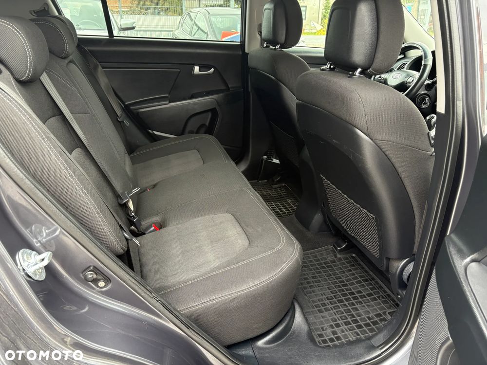 Kia Sportage 1.7 CRDI 2WD Attract - 12