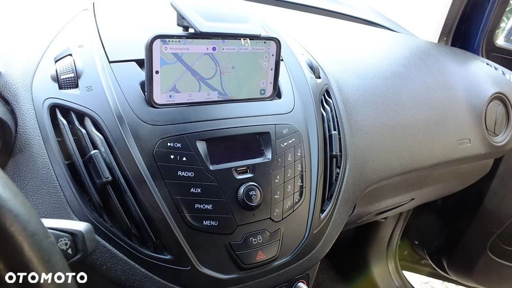 Ford Tourneo Courier 1.0 EcoBoost Trend - 25