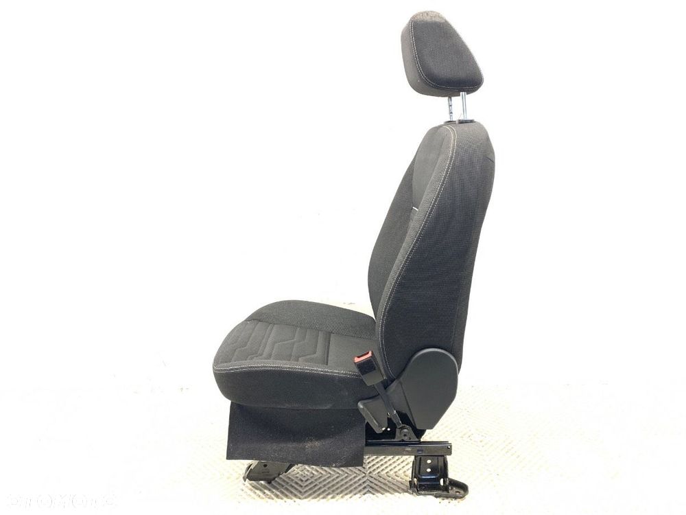 FOTEL PRAWY PRZÓD FORD TOURNEO CONNECT / GRAND TOURNEO CONNECT V408 nadwozie wielko 2013 - 2022 1.5 - 4