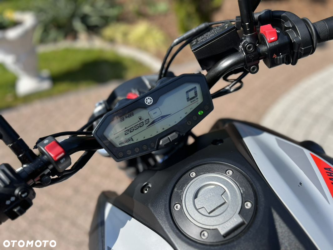 Yamaha MT - 26