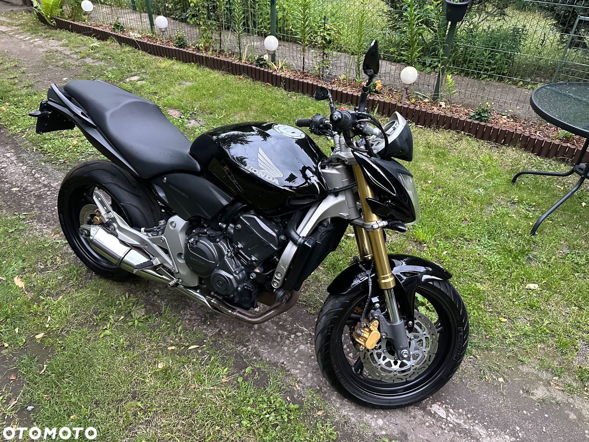 Honda CB - 1