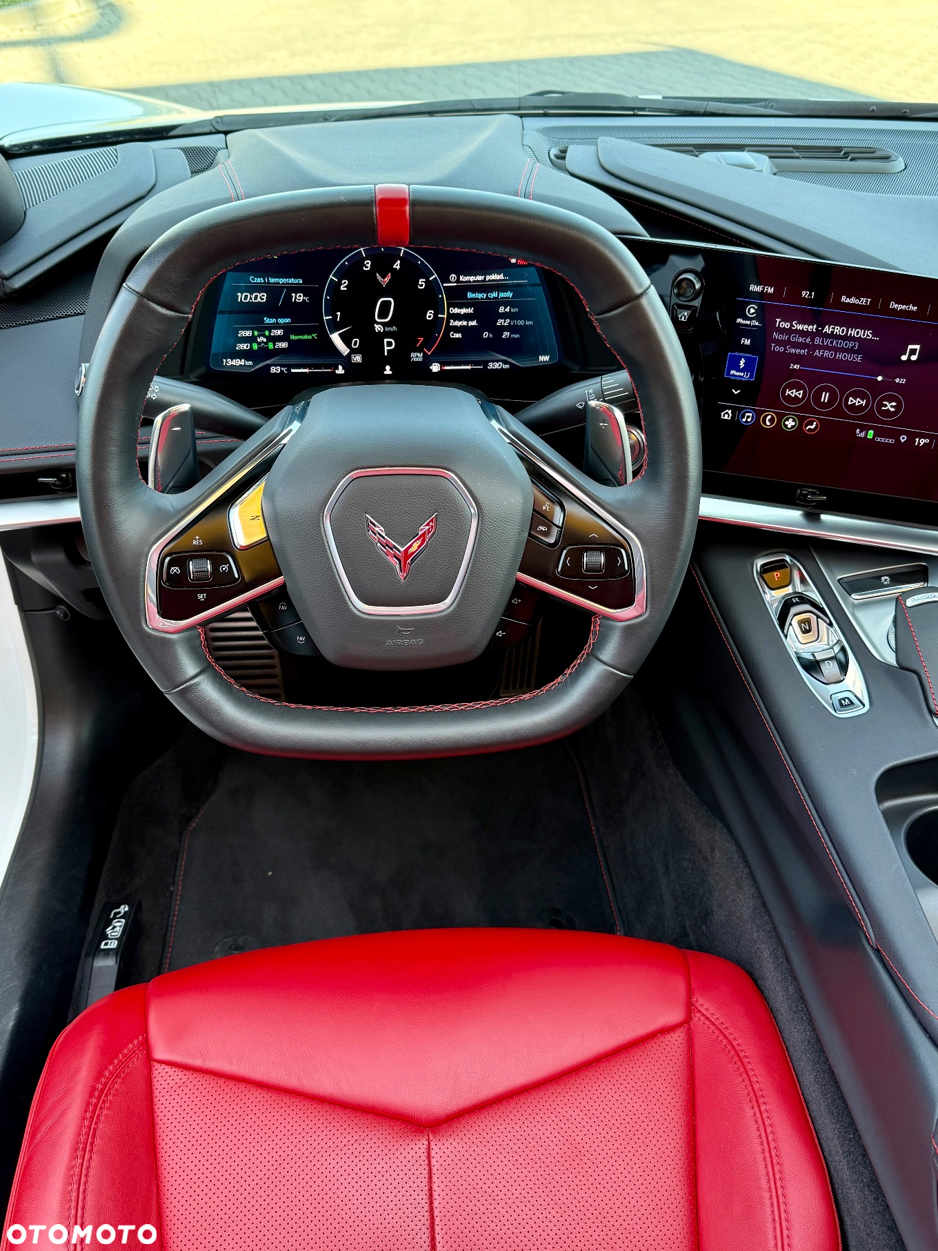 Chevrolet Corvette - 10