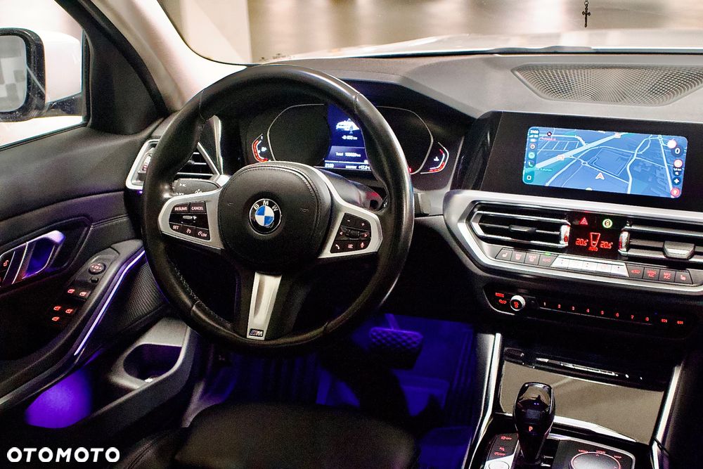 BMW Seria 3 318i Sport Line sport - 27