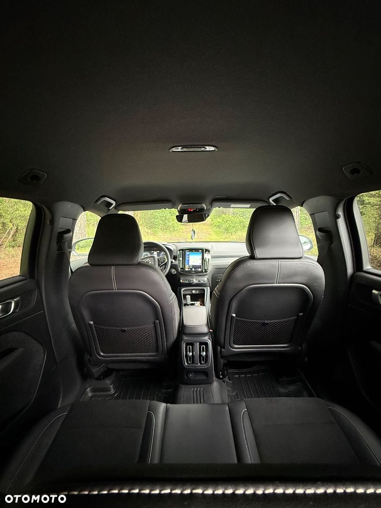 Volvo XC 40 T3 R-Design - 40