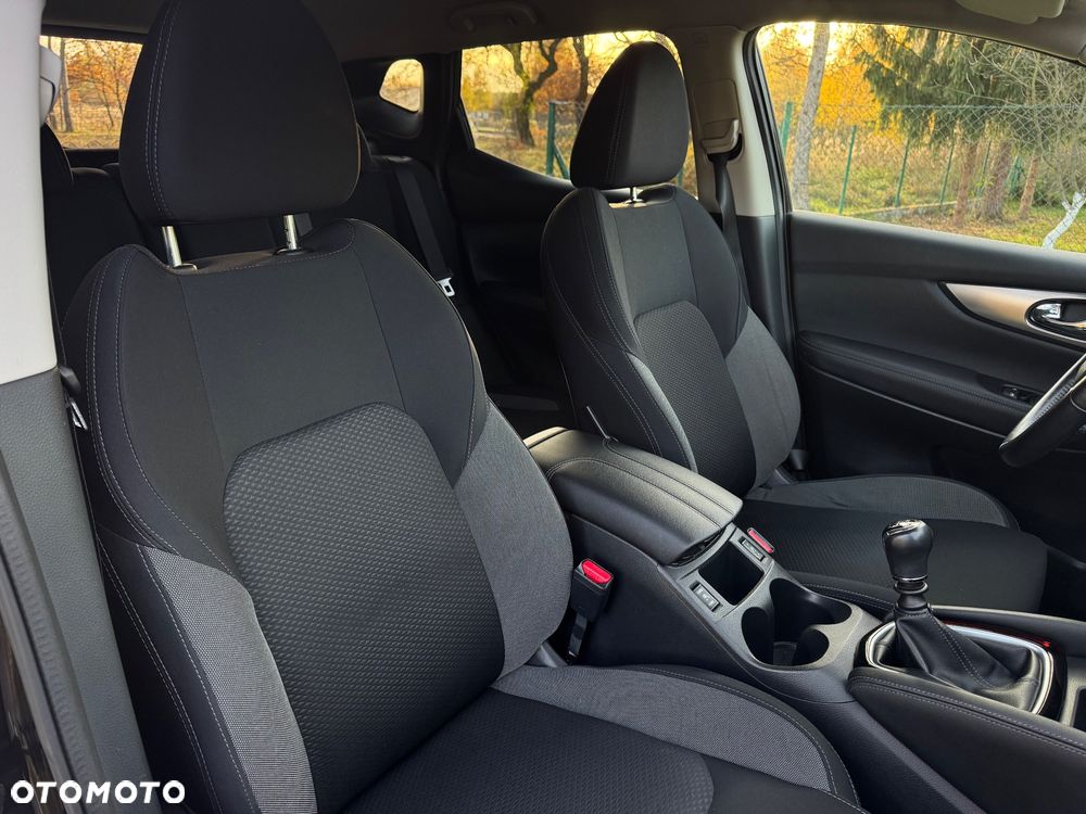 Nissan Qashqai 1.3 DIG-T ACENTA - 22