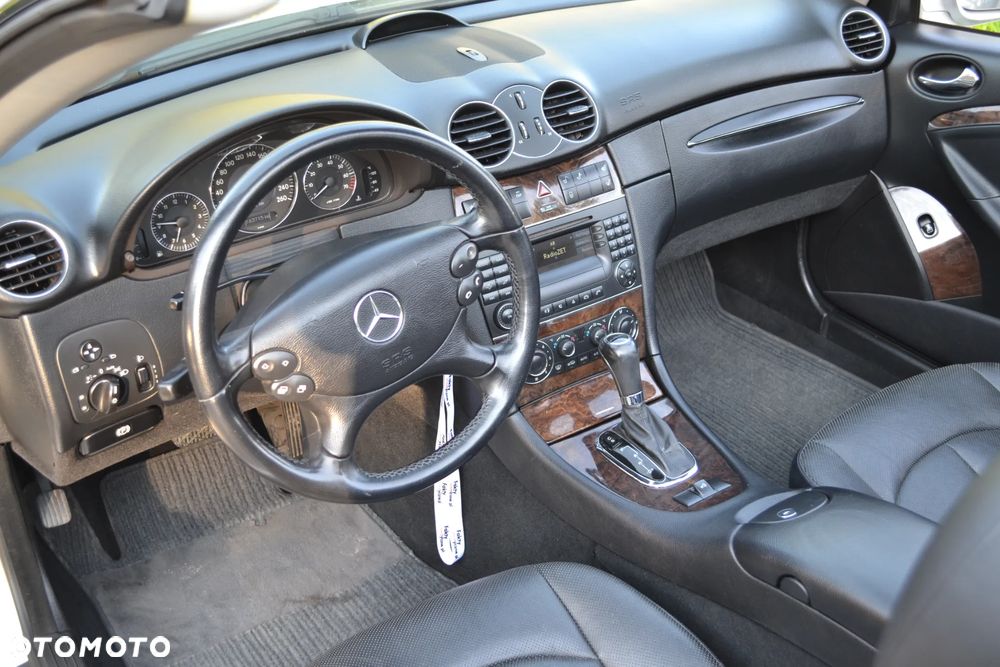 Mercedes-Benz CLK - 22